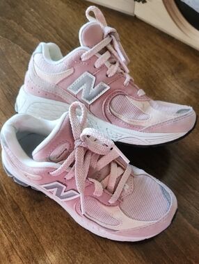 New Balance 2002 R Casual Shoes In Pink Sand Little Girls Shoes Size 13